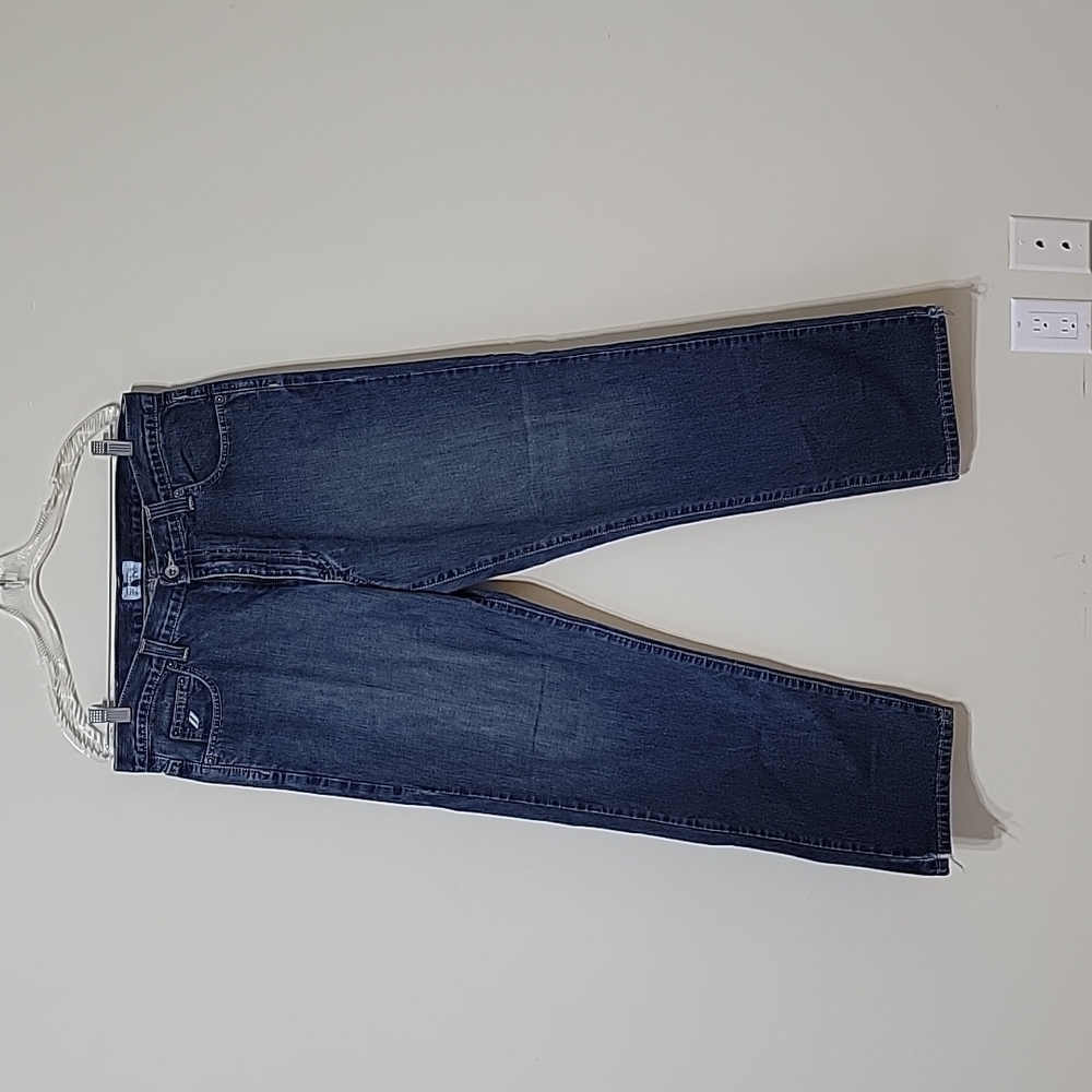 DKNY jeans loose straight leg size 34 x 30